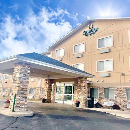 Quality Inn & Suites Wisconsin Dells Downtown - Waterparks Area Eksteriør billede