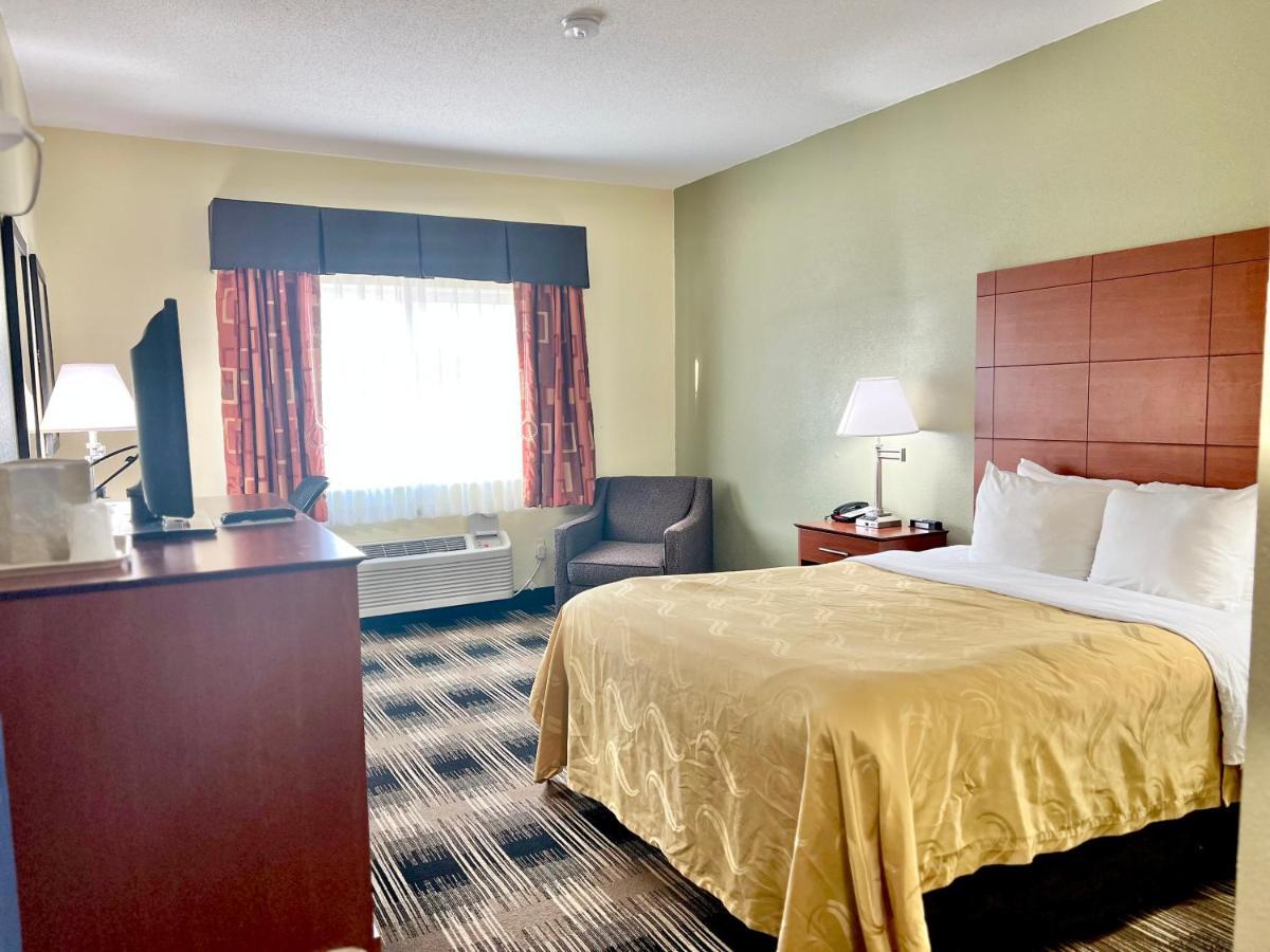 Quality Inn & Suites Wisconsin Dells Downtown - Waterparks Area Eksteriør billede
