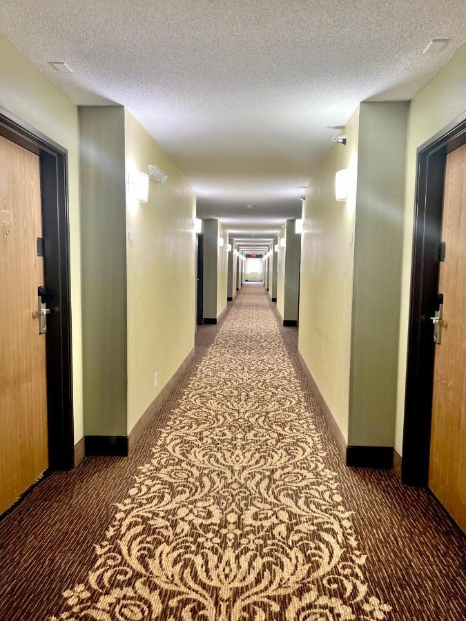 Quality Inn & Suites Wisconsin Dells Downtown - Waterparks Area Eksteriør billede