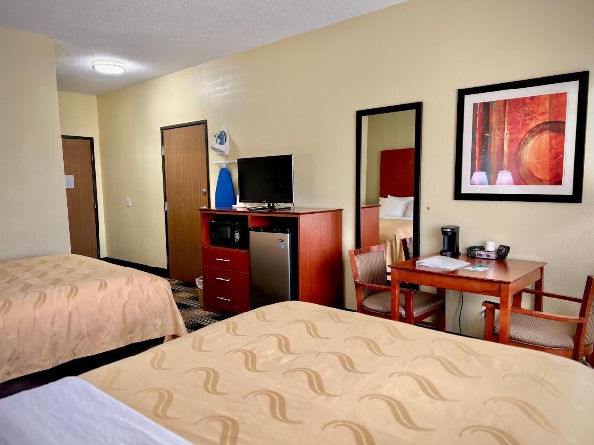 Quality Inn & Suites Wisconsin Dells Downtown - Waterparks Area Eksteriør billede