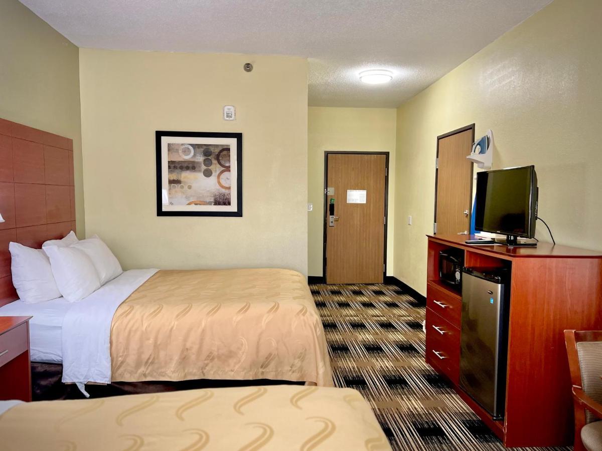 Quality Inn & Suites Wisconsin Dells Downtown - Waterparks Area Eksteriør billede