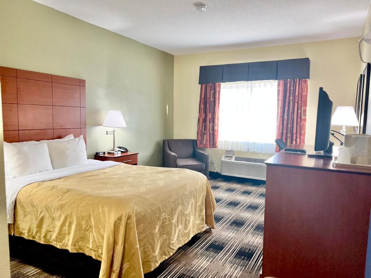Quality Inn & Suites Wisconsin Dells Downtown - Waterparks Area Eksteriør billede