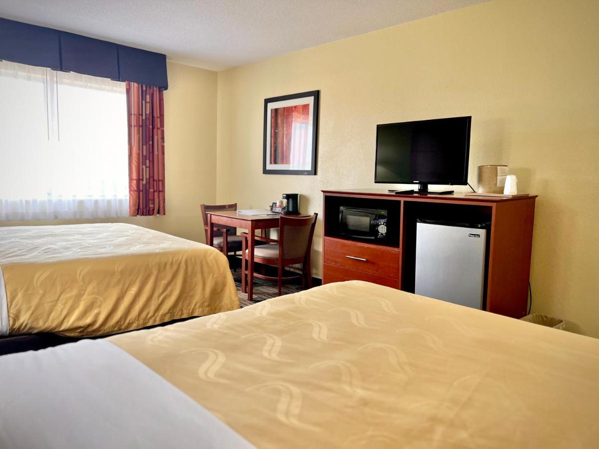 Quality Inn & Suites Wisconsin Dells Downtown - Waterparks Area Eksteriør billede