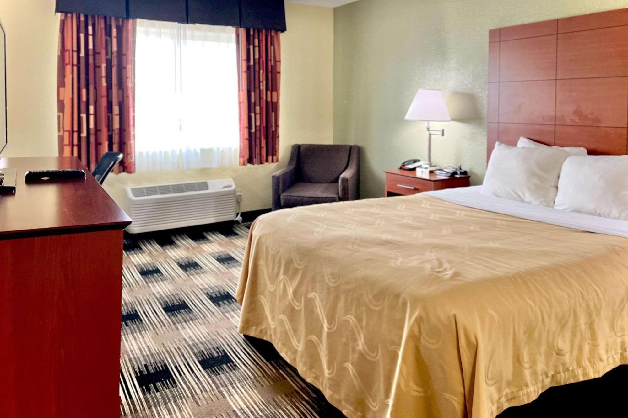 Quality Inn & Suites Wisconsin Dells Downtown - Waterparks Area Eksteriør billede