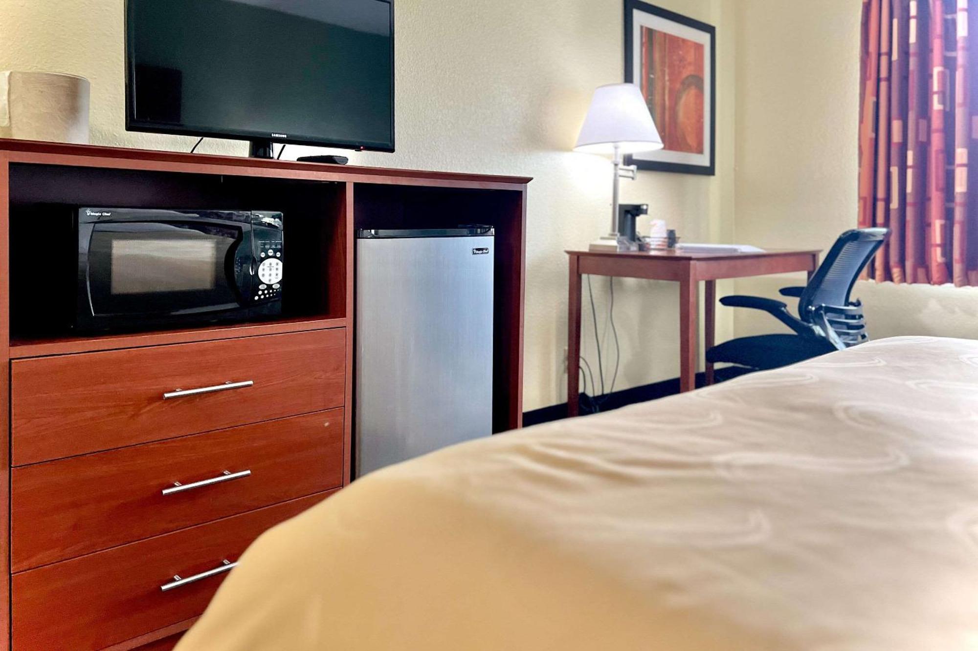 Quality Inn & Suites Wisconsin Dells Downtown - Waterparks Area Eksteriør billede