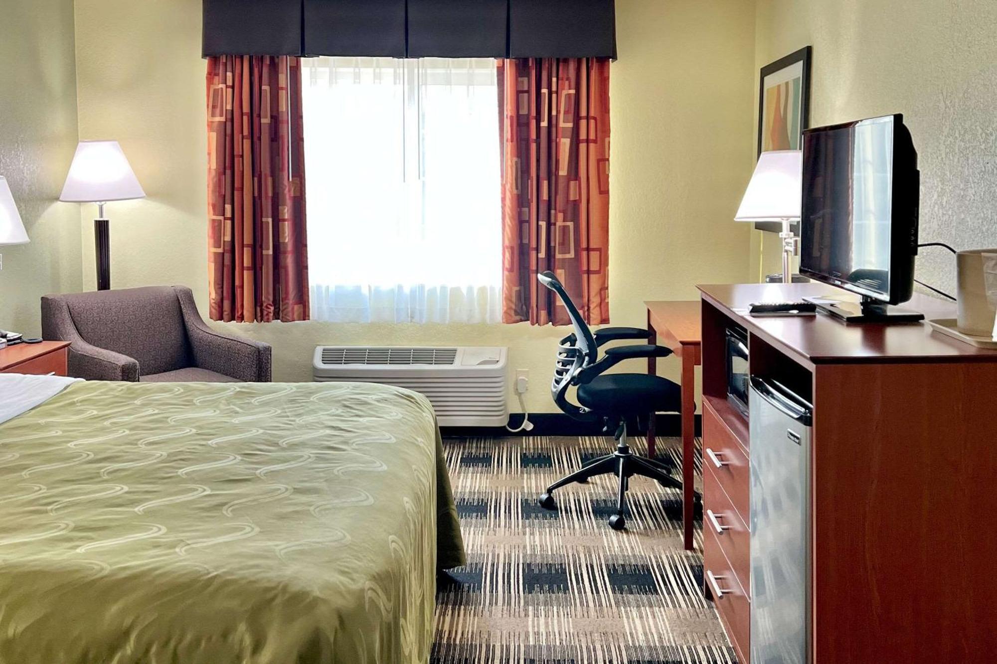 Quality Inn & Suites Wisconsin Dells Downtown - Waterparks Area Eksteriør billede