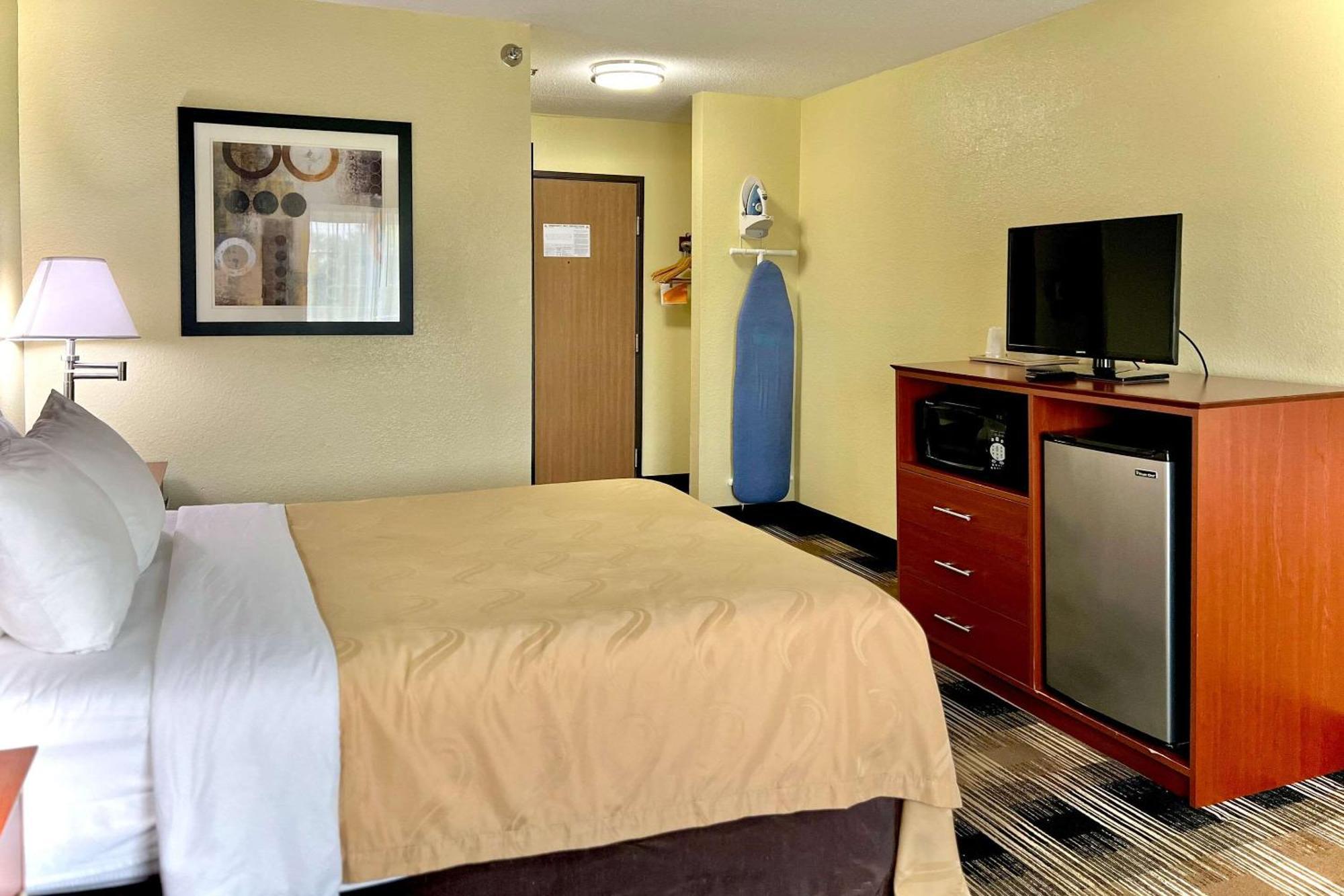 Quality Inn & Suites Wisconsin Dells Downtown - Waterparks Area Eksteriør billede