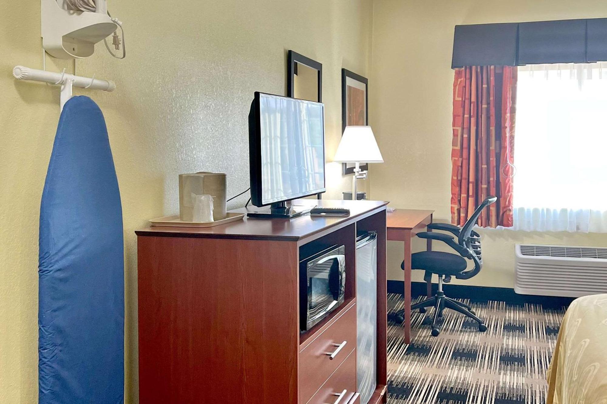 Quality Inn & Suites Wisconsin Dells Downtown - Waterparks Area Eksteriør billede