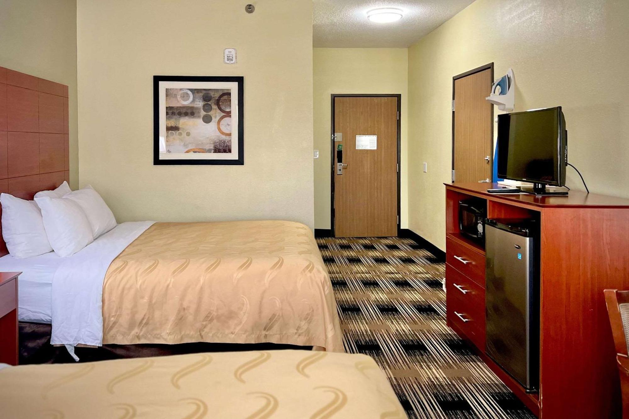 Quality Inn & Suites Wisconsin Dells Downtown - Waterparks Area Eksteriør billede
