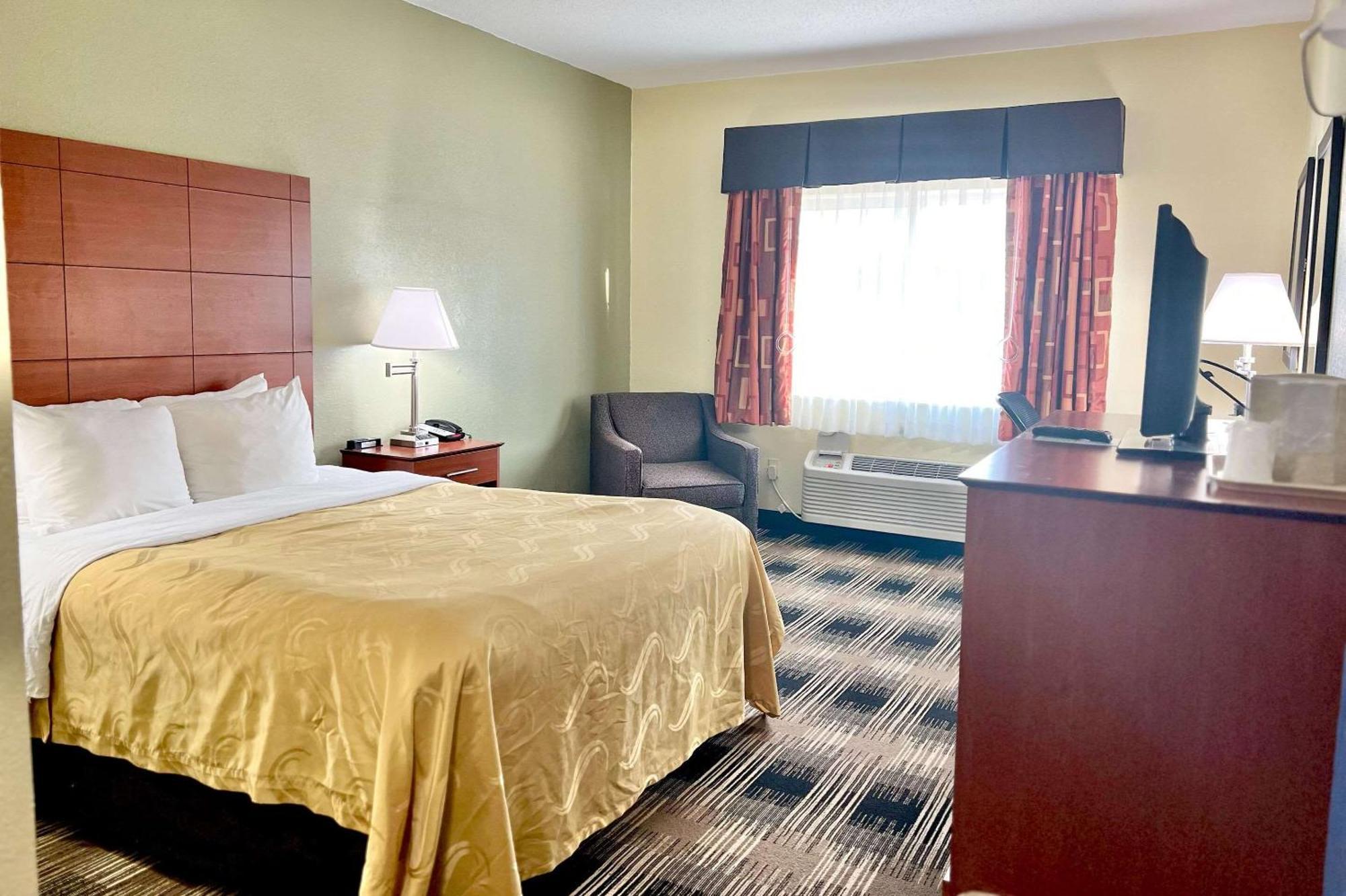 Quality Inn & Suites Wisconsin Dells Downtown - Waterparks Area Eksteriør billede