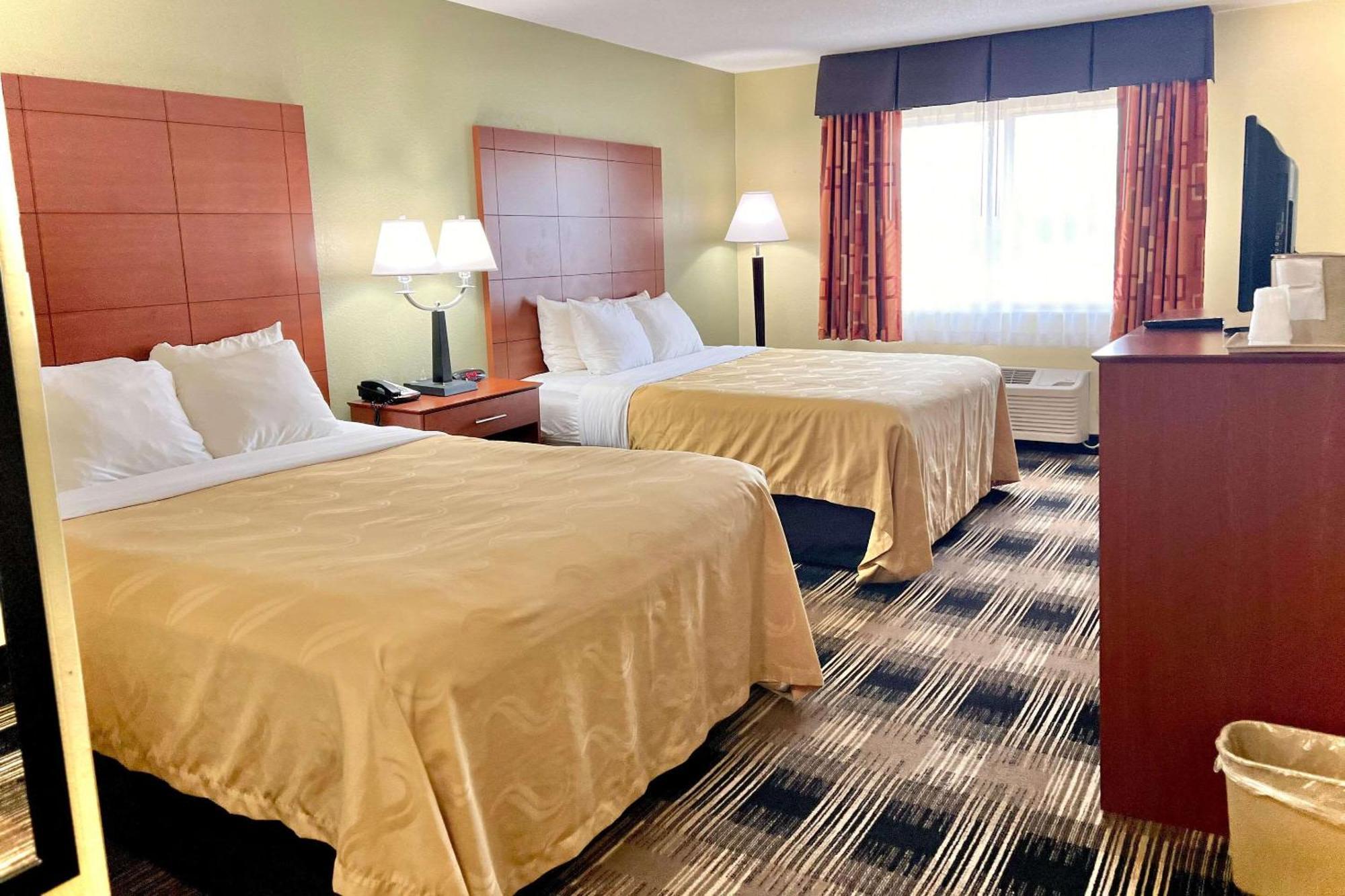 Quality Inn & Suites Wisconsin Dells Downtown - Waterparks Area Eksteriør billede